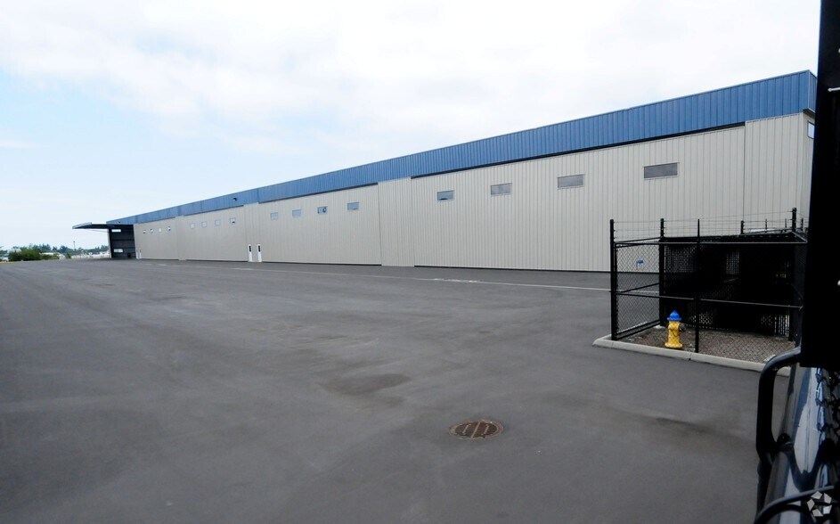 More Photos Of 9800 29th Ave W, Everett Airplane Hangar For Lease