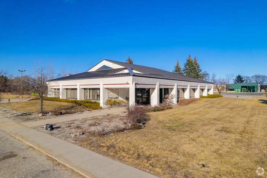 Primary Photo Of 1277 E Cedar Ave, Gladwin Office For Lease