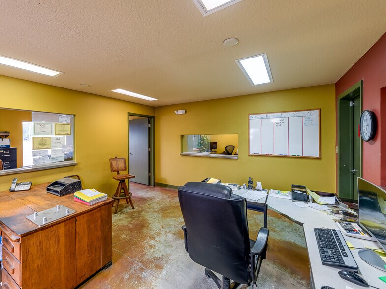 More Photos Of 4313 W South Ave, Tampa Warehouse For Sale