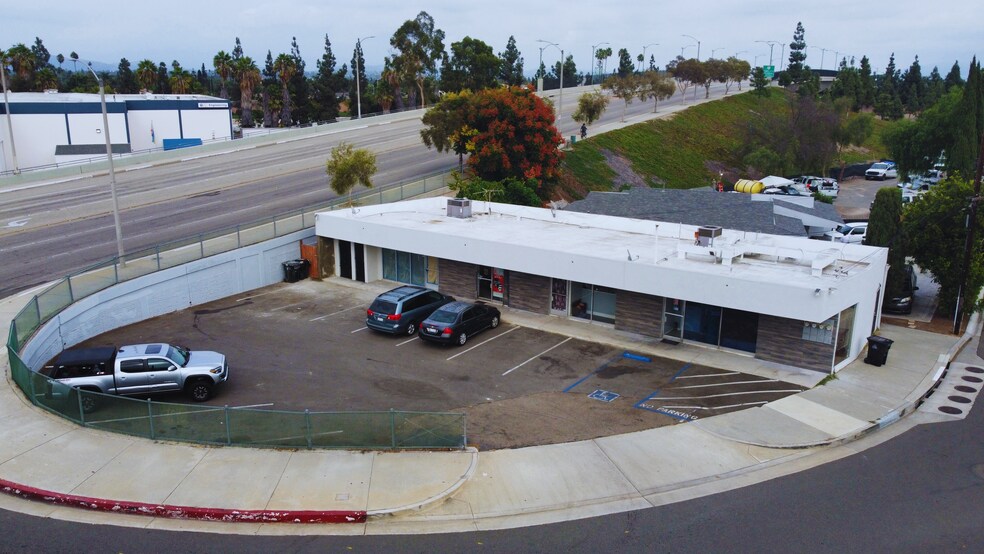 More Photos Of 2329-2335 W Sequoia Ave, Anaheim General Retail For Sale