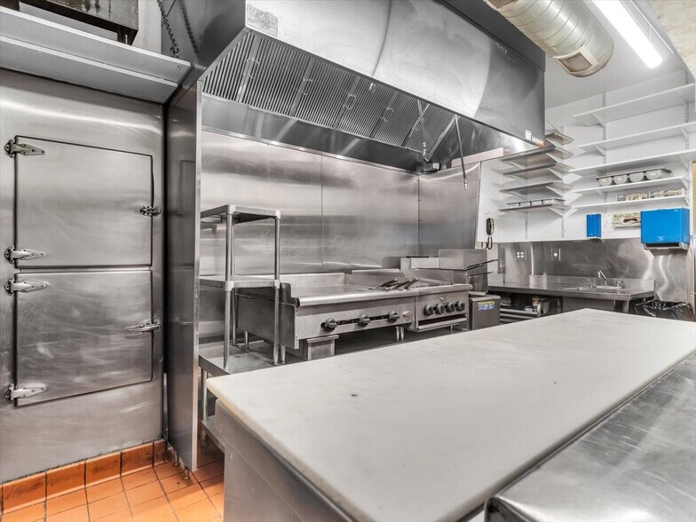 More Photos Of 611 Hwy 50, Zephyr Cove Restaurant For Sale