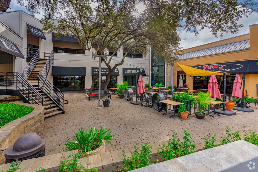 More Photos Of 11800-11874 Wurzbach Rd, San Antonio Unknown For Lease