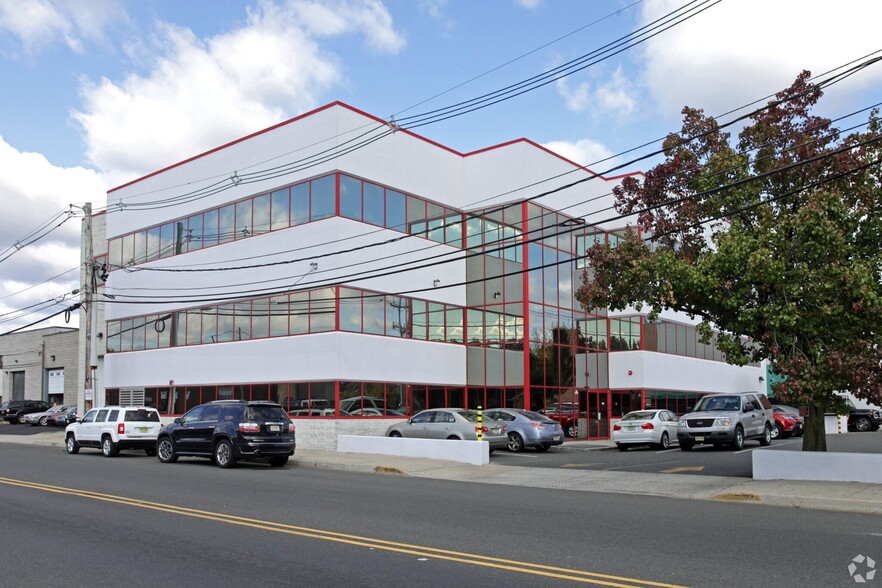 Primary Photo Of 325 S River St, Hackensack Office For Lease