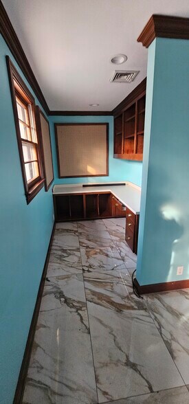 More Photos Of 2709 Bransford Ave, Nashville Office Residential For Sale