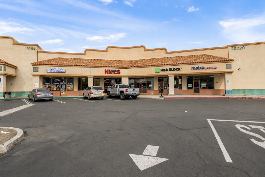 More Photos Of 20200 Outer Hwy 18, Apple Valley Storefront For Sale