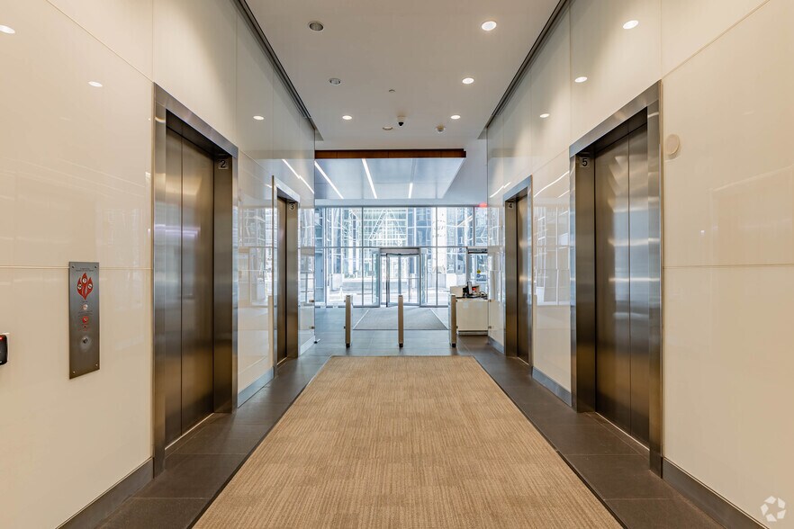 More Photos Of 1 PPG Pl, Pittsburgh Unknown For Lease