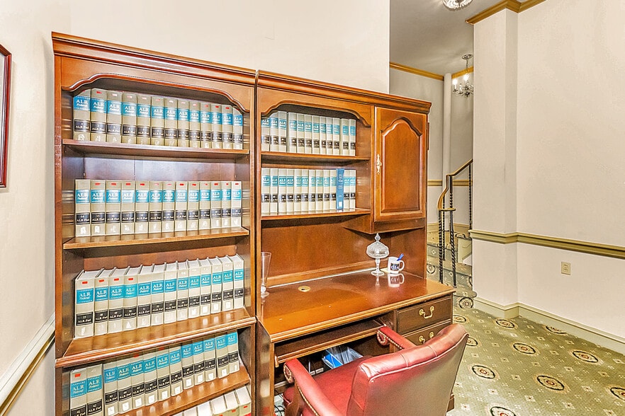 More Photos Of 303 Chestnut St, Philadelphia Office Residential For Sale