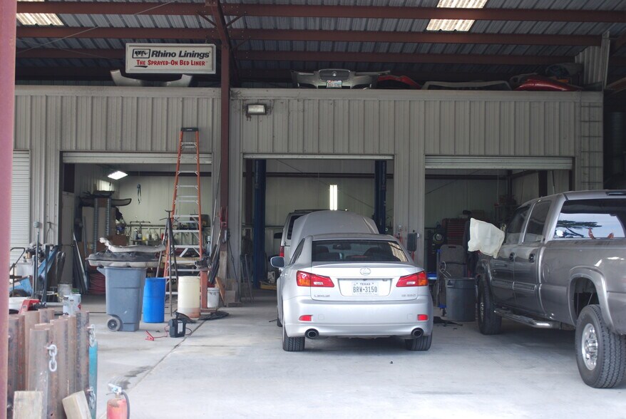 More Photos Of 15920 Kuykendahl Rd, Houston Auto Repair For Sale