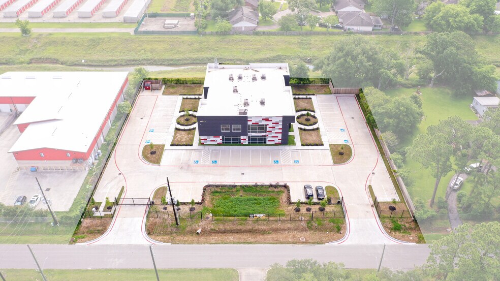 More Photos Of 11711 Bedford, Houston Loft Creative Space For Lease