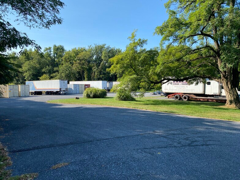 More Photos Of 2350 River Rd, Middletown Warehouse For Lease