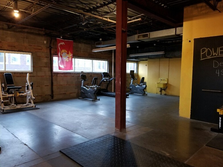 More Photos Of 1131 Central Ave, Middletown Loft Creative Space For Sale