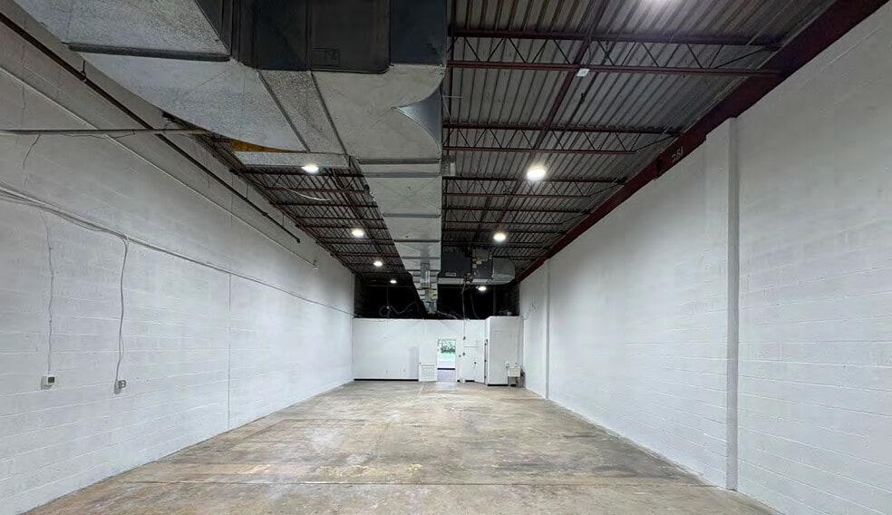 More Photos Of 5700 General Washington Dr, Alexandria Unknown For Lease