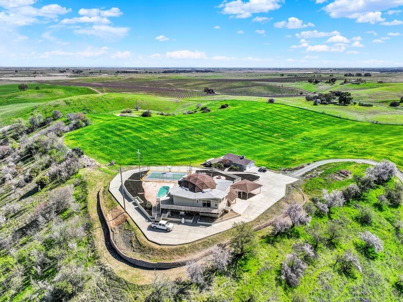 More Photos Of 8560 Holmes Ln, Winters Specialty For Sale
