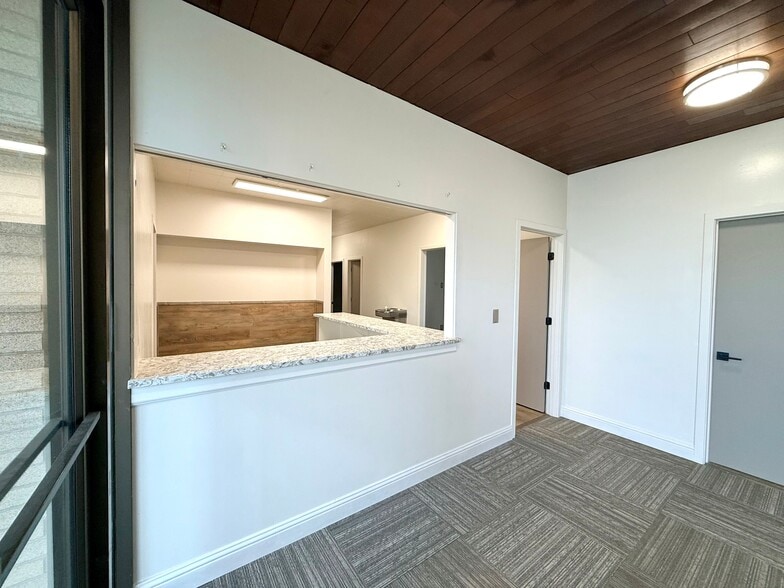 More Photos Of 2427 W Falls Ave, Kennewick Medical For Lease