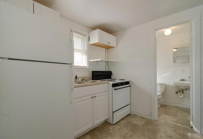More Photos Of 1109 N Scott Ave, Belton Apartments For Sale