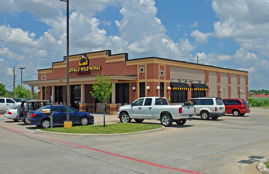 Primary Photo Of 2401 E Central Texas Expy, Killeen Restaurant For Sale
