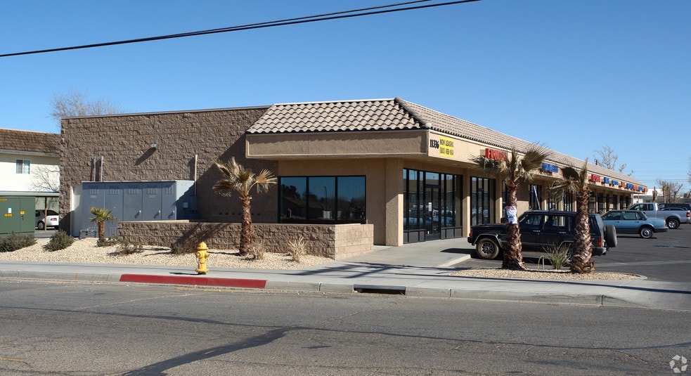 More Photos Of 11336 Bartlett Ave, Adelanto Storefront Retail Office For Lease