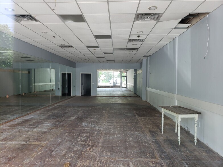 More Photos Of 117-141 Hawkins Pl, Boonton Unknown For Lease