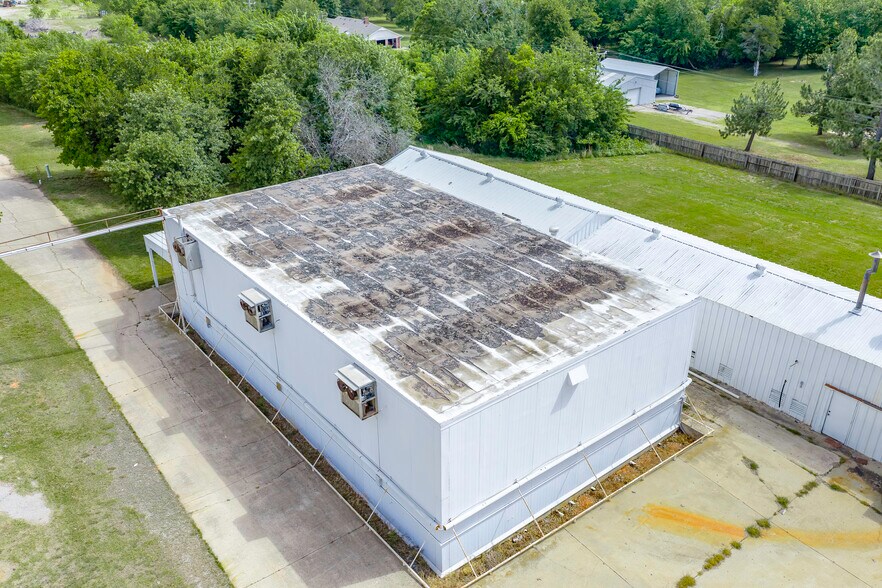 More Photos Of 1820 N Council Rd, Blanchard Food Processing For Sale