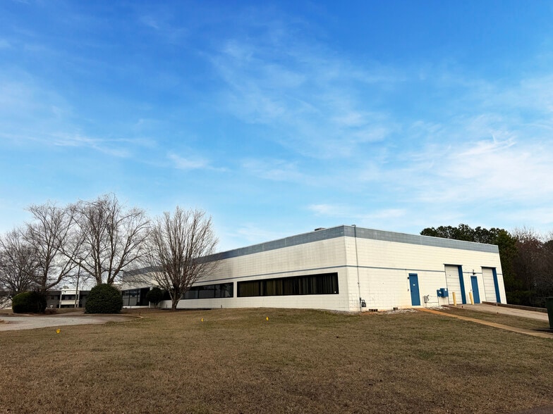 Primary Photo Of 186 Commerce Ctr, Greenville Warehouse For Lease
