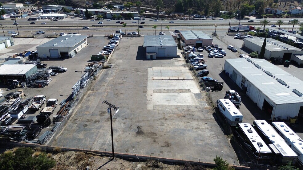 More Photos Of 11420 N Woodside Ave, Santee Warehouse For Lease