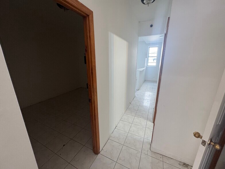 More Photos Of 1007 Broadway, Brooklyn Storefront Retail Residential For Lease