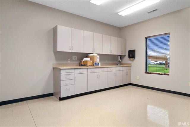 More Photos Of 835 S 9th Ave, Haubstadt Office For Sale