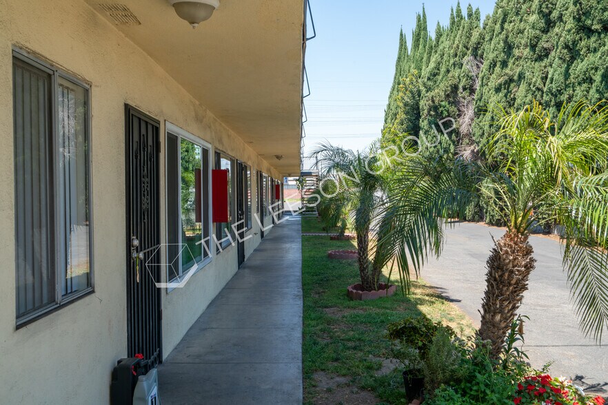 More Photos Of 9040-9042 Ramona St, Bellflower Multifamily For Sale