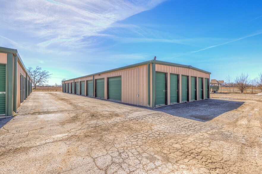 More Photos Of 14620 S 417th East Ave, Coweta Self Storage For Sale
