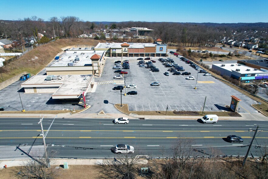 Primary Photo Of 1801-1849 York Rd, Lutherville Timonium Unknown For Sale