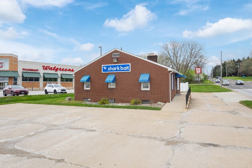 More Photos Of 5112 Portage St NW, North Canton Office For Sale