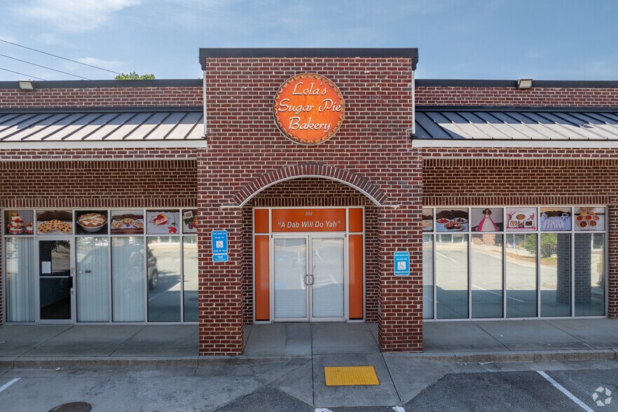 More Photos Of 1300 Indian Trail Lilburn Rd, Norcross Storefront For Lease