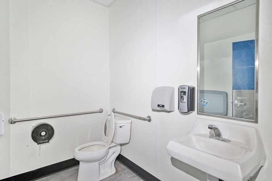 More Photos Of N Tegner Rd, Turlock Unknown For Lease