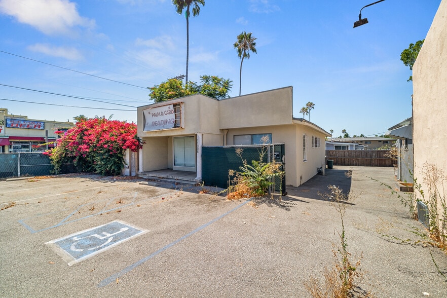 Primary Photo Of 11304 Burbank Blvd, North Hollywood Office For Lease