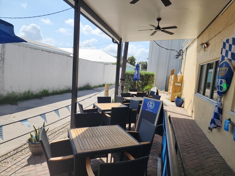 More Photos Of 111 W Olympia Ave, Punta Gorda Restaurant For Sale
