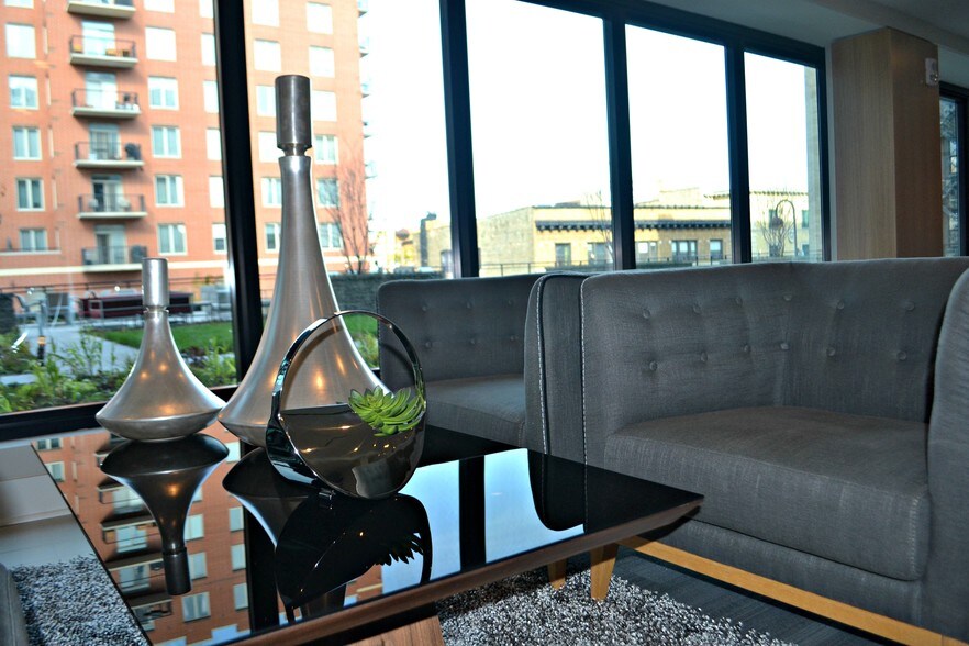 More Photos Of 847 Chicago Ave, Evanston Apartments For Lease
