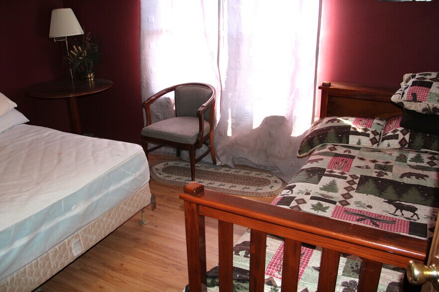 More Photos Of 720 S Main St, Kimball Hotel For Sale