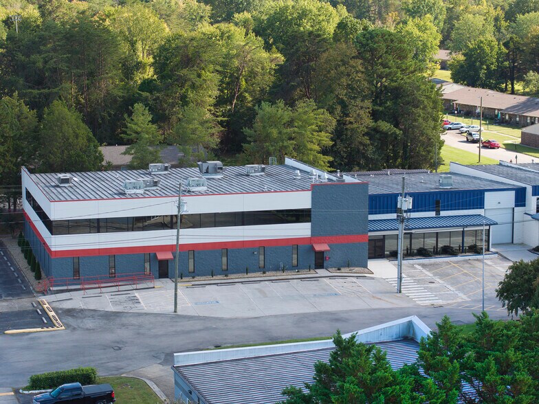 More Photos Of 7134 Regal Ln, Knoxville Office For Lease