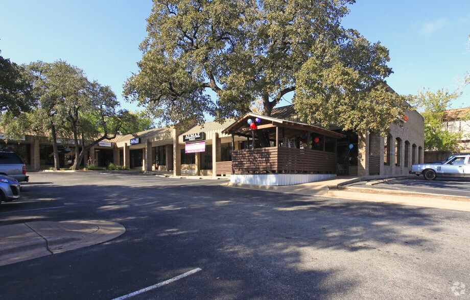 More Photos Of 3435 Greystone Dr, Austin Unknown For Lease