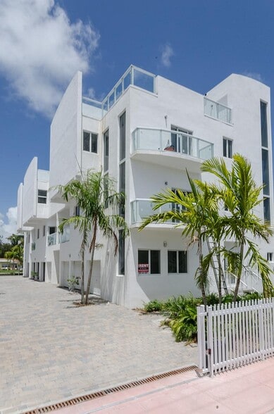 More Photos Of 1975-1985 Calais Dr, Miami Beach Apartments For Sale