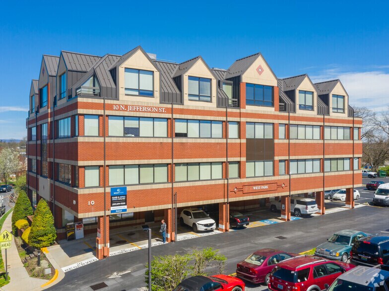 More Photos Of 10 N Jefferson St, Frederick Office For Lease