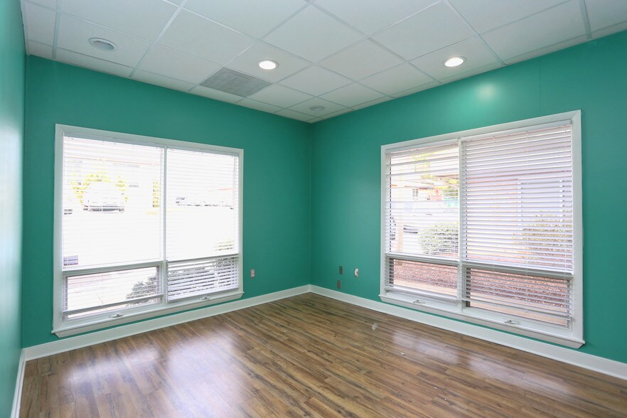 More Photos Of 3717 University Dr, Durham Office For Lease