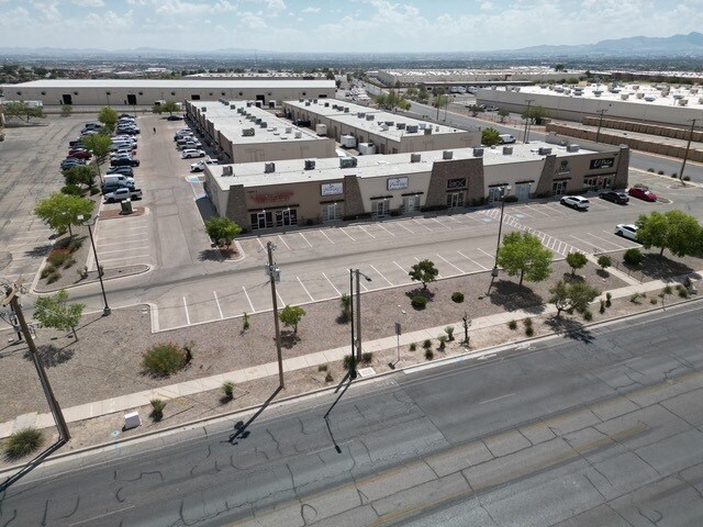 More Photos Of 11500 Pellicano Dr, El Paso Showroom For Lease