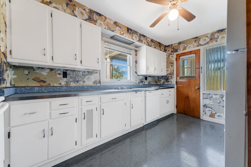 More Photos Of 1266 National Pike, Hopwood Apartments For Sale