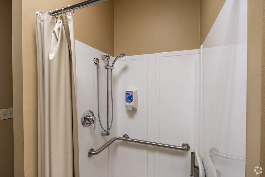 More Photos Of 1140 Westmont Dr, Houston Medical For Lease