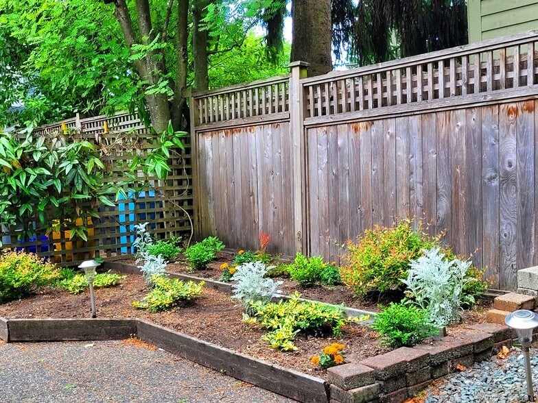 More Photos Of 3346 10th Av W, Vancouver Apartments For Sale