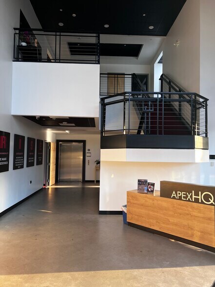 More Photos Of 5308 W Plano Pky, Plano Office For Sale