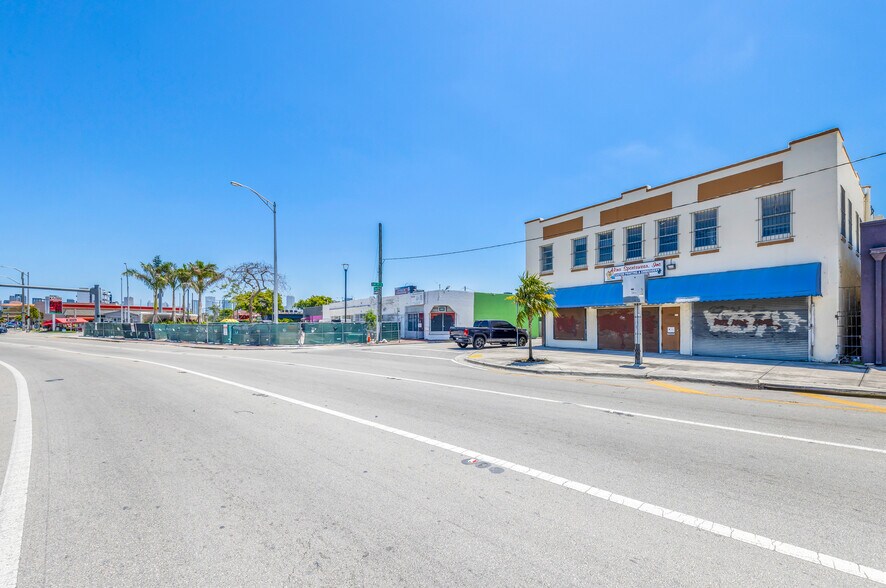 More Photos Of 1730 W Flagler St, Miami Storefront Retail Residential For Lease