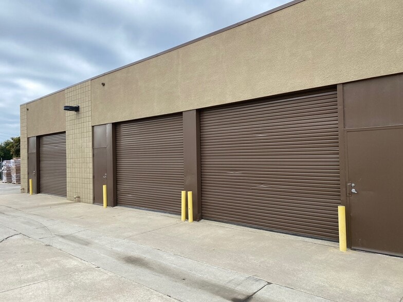 More Photos Of 1792 Callens Rd, Ventura Distribution For Lease