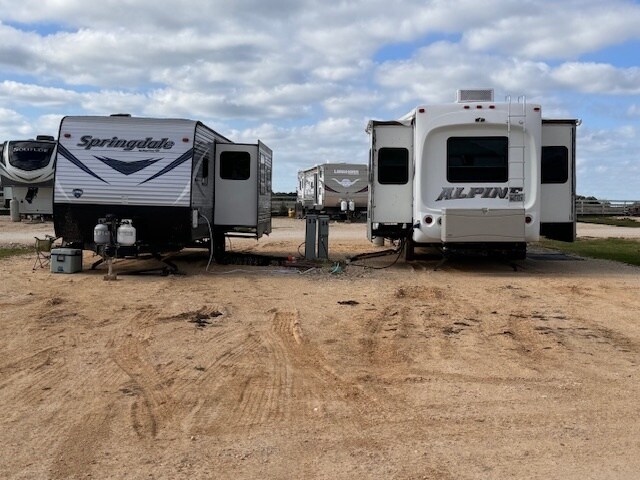 More Photos Of 2049 Interstate 10, Weimar Manufactured Housing Mobile Home Park For Sale